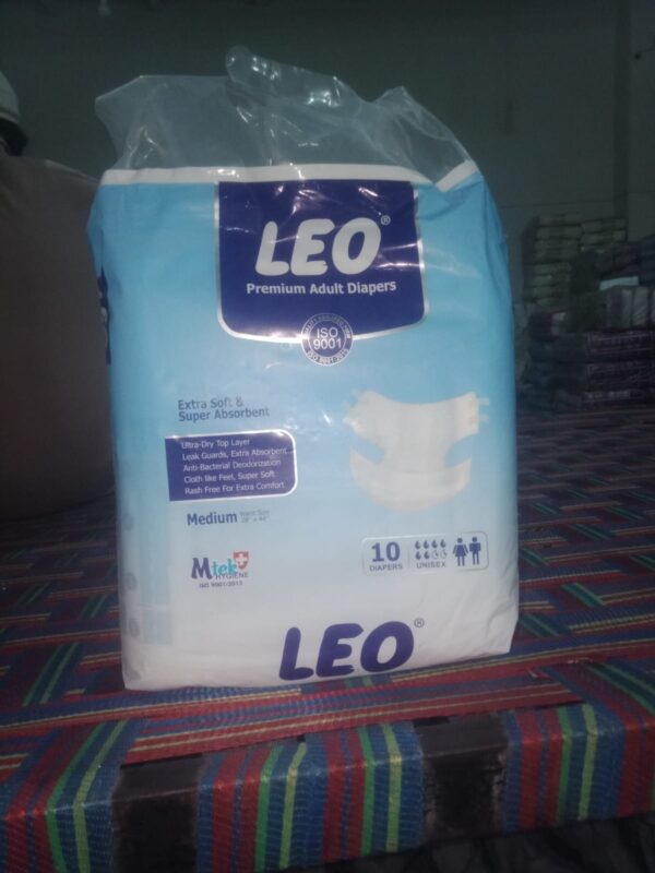 Leo Adult Diapers 10 Pcs | Size Medium - Image 2